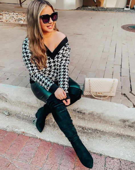 Casual chic fall winter womens outfit trendy 2021 houndstooth sweater over the knee boots faux leather leggings